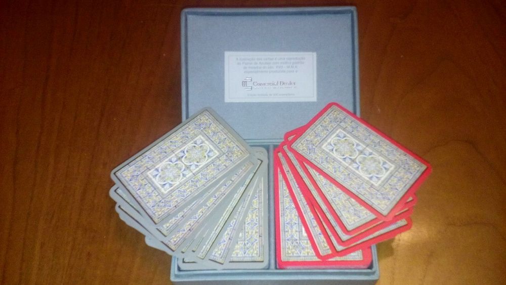 Baralhos de cartas para coleção ou jogar