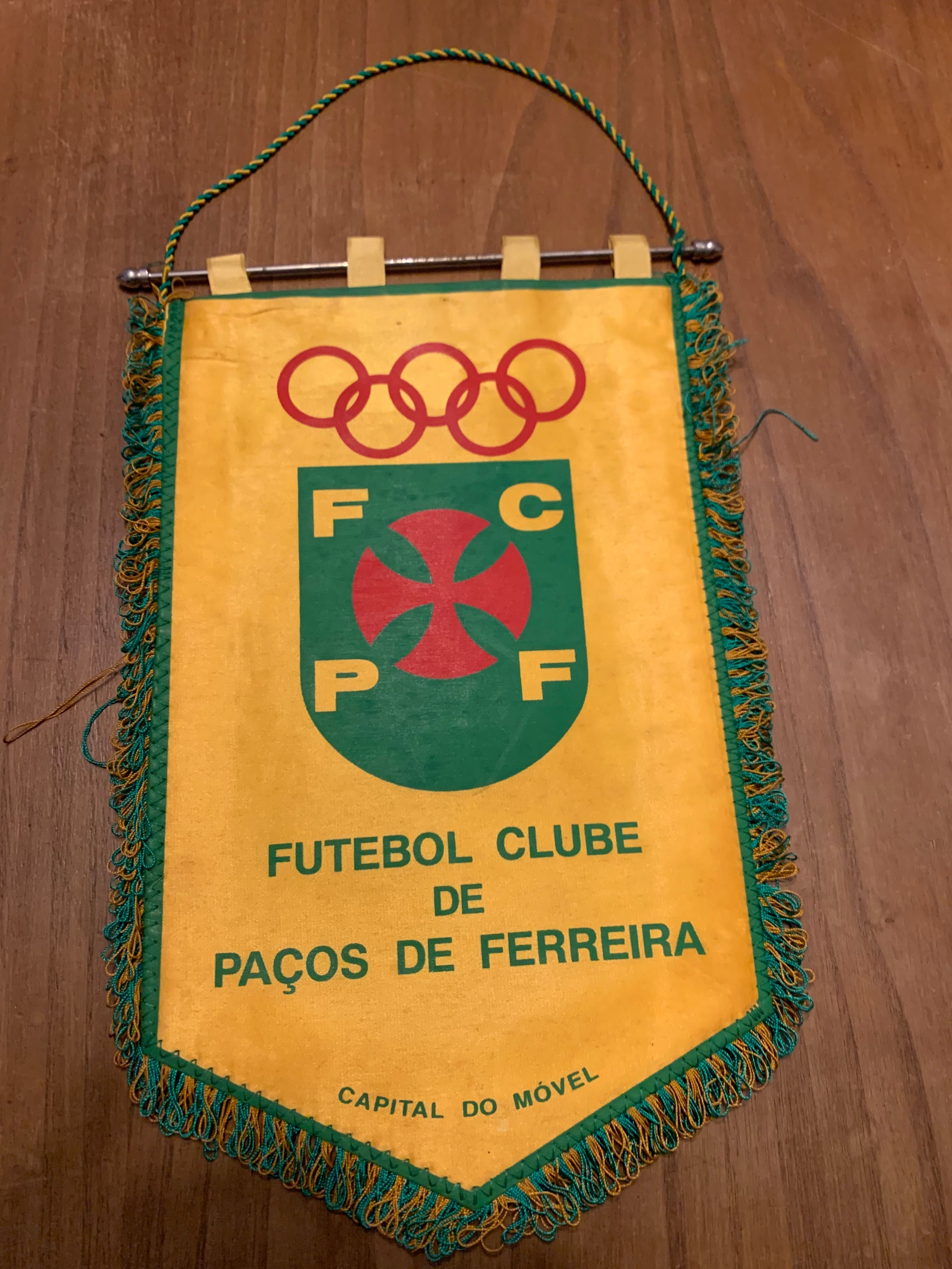 Galhardete Honra Futebol clube Paços de Ferreira