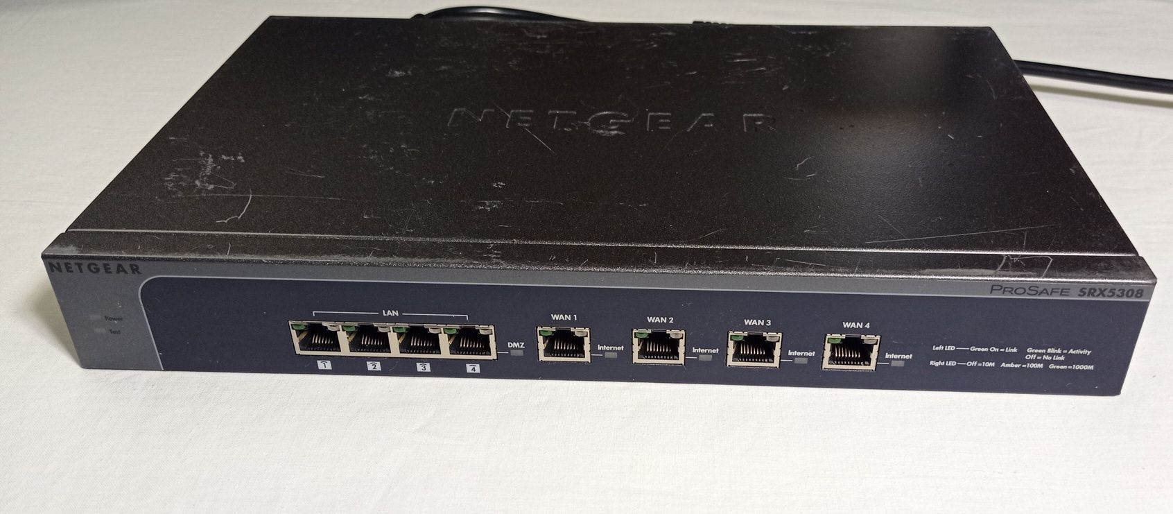 Продам Netgear SRX5308  Гигабитный VPN-маршрутизатор