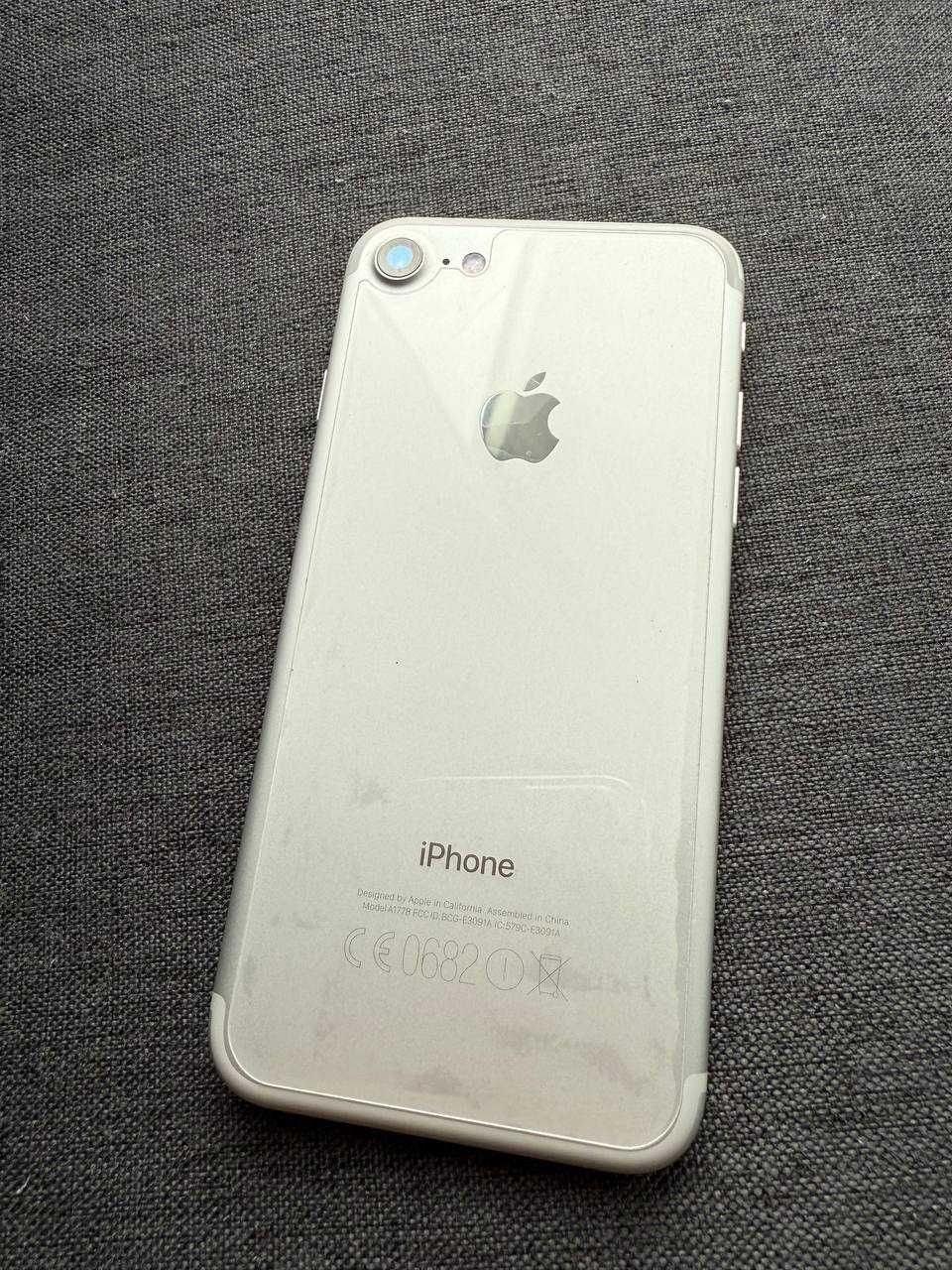 iPhone 7        .