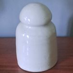 Duży izolator ceramiczny