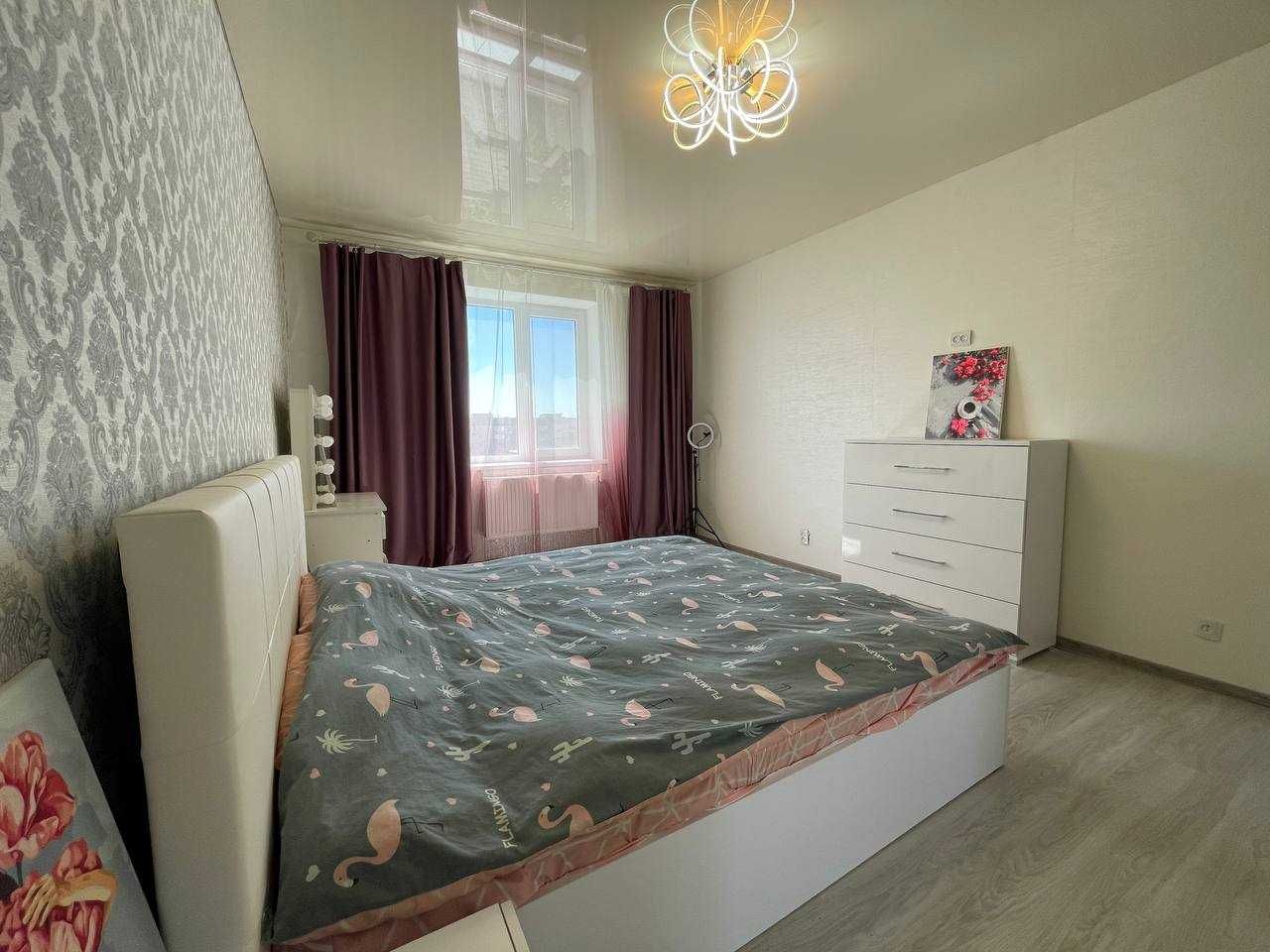 Шикарна 3-х кімнатна квартира, 74кв.м, з меблями та технікою, Попова
