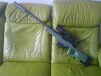 Karabin. Snajperski z laserem