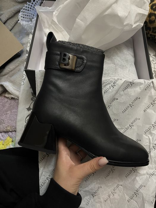 Продам нові ботильйони Vitto Rossi