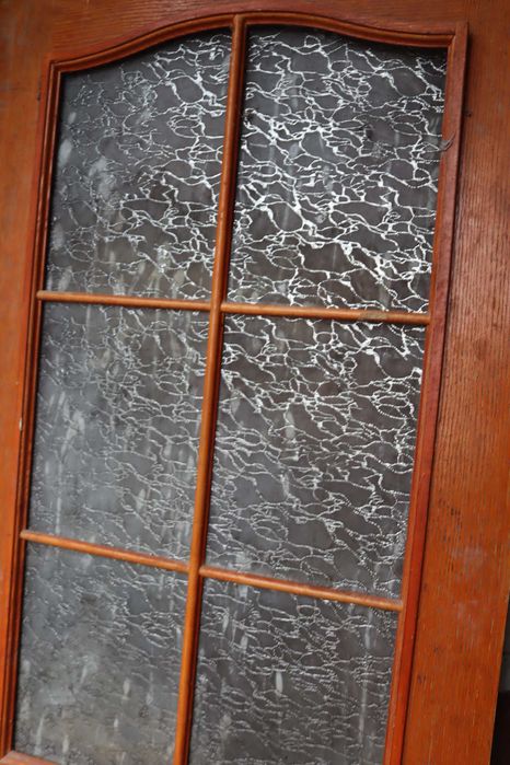 Две двери для хоз нужд 80 на 1,90 цена за обе Входная и межкомнатная