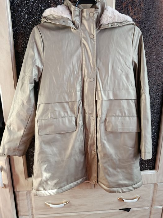 Теплая куртка -Зара