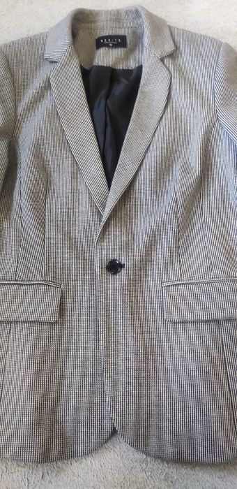 Elegancka, damska marynarka w pepitkę, czarno biała Mohito rozm M łaty