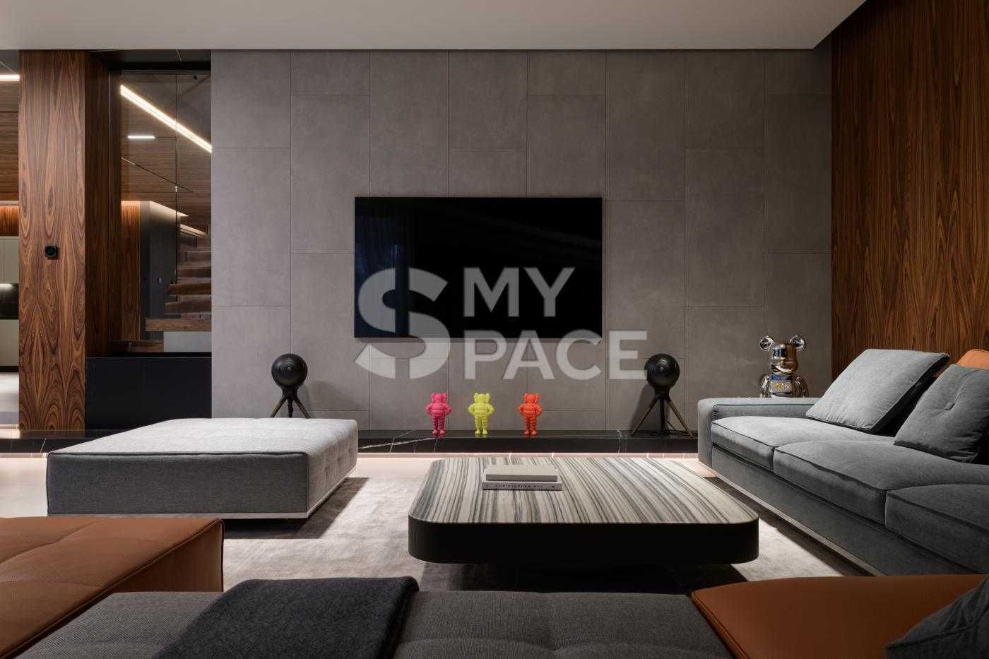 Продам сучасний будинок(450м2)з авторським новим ремонтом в Стоянке