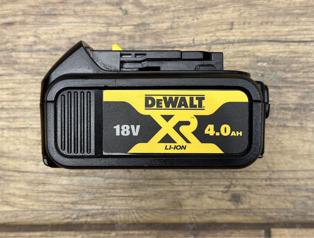 Bateria akumulator Dewalt 18V 4AH - 2021