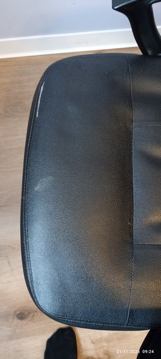 SPRZEDAM krzesło biurowe JYSK używane