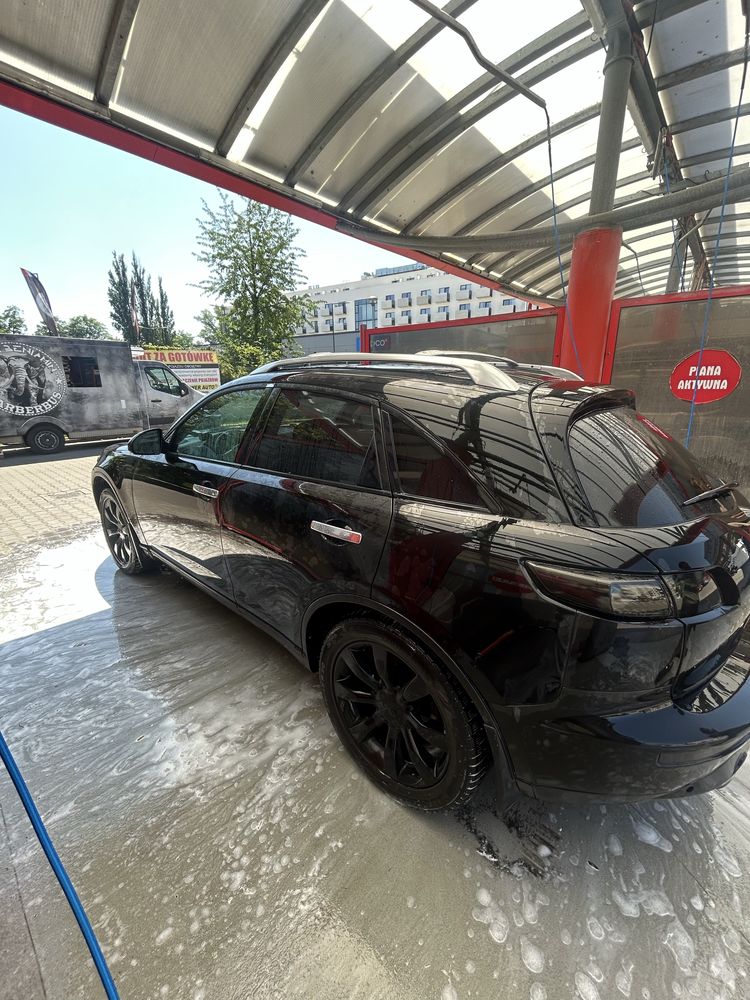 Infiniti fx 35 V6 LPG