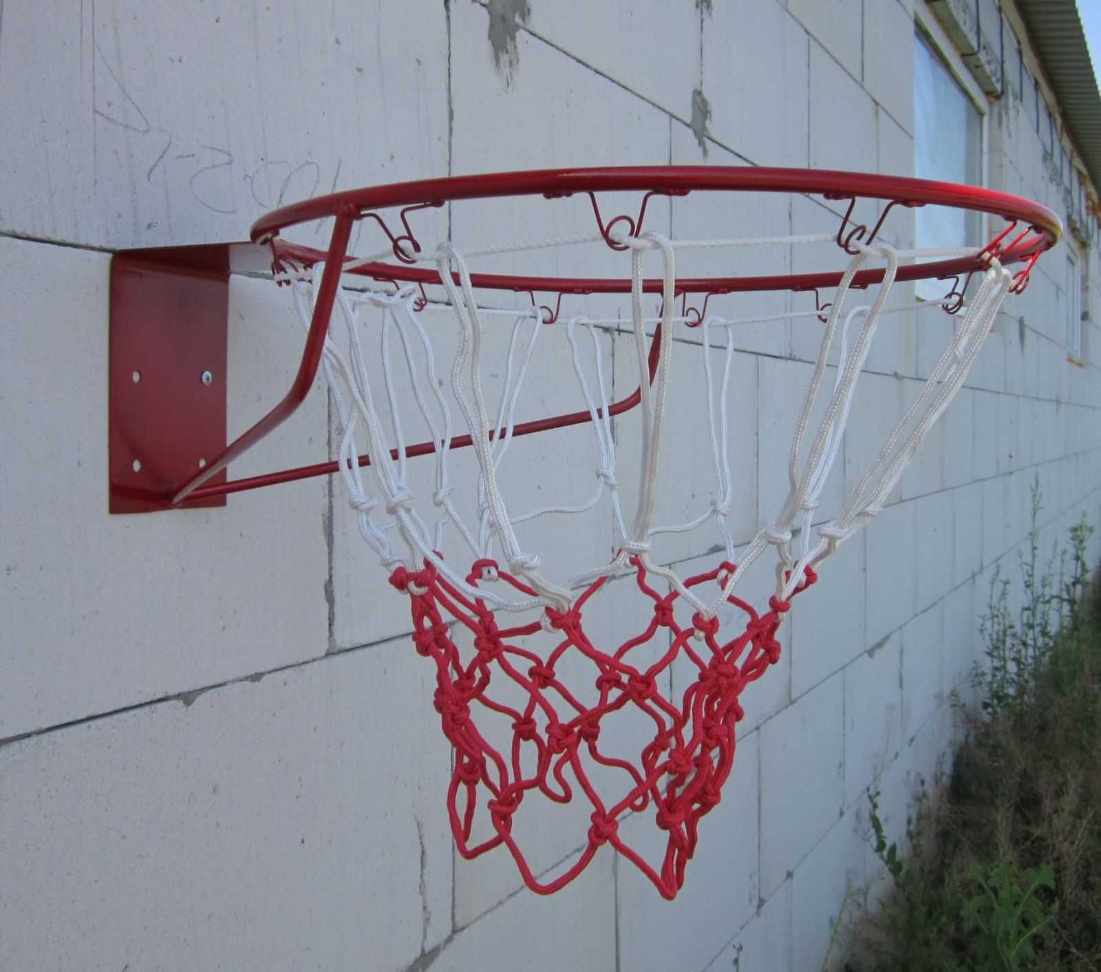 Баскетбольне кільце.