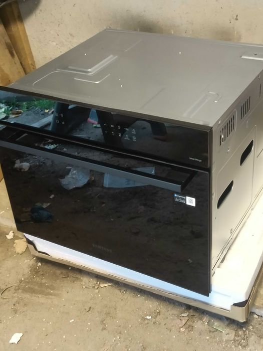 Kuchenka mikrofalowa Samsung NQ5B4313GBK
