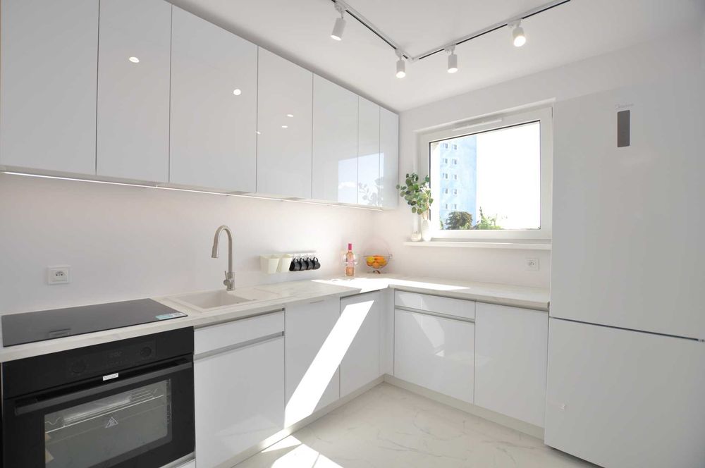 Premium Apartament 3 Pokoje | 2 Piętro | Balkon | 2 Prywatne Parkingi