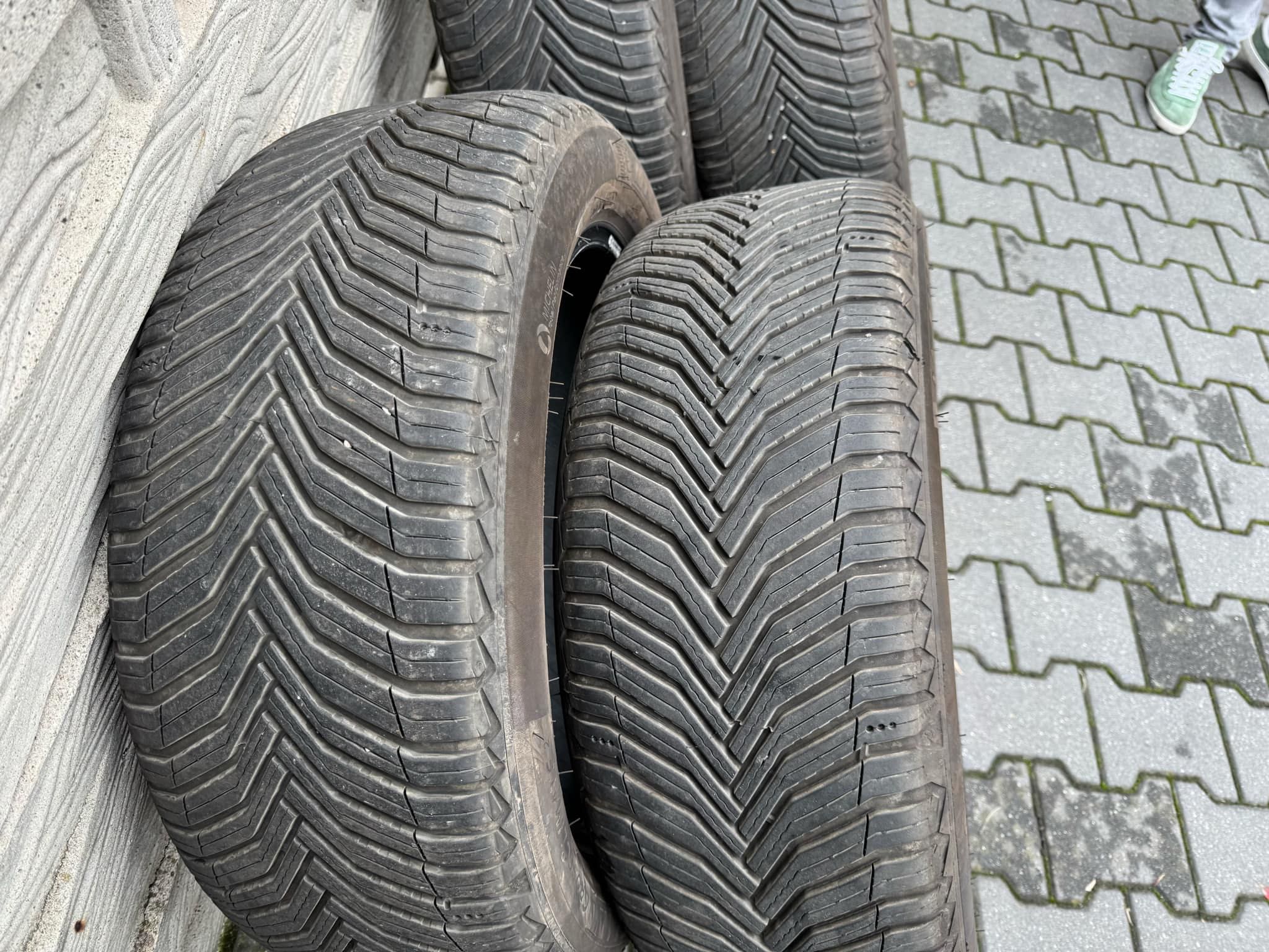Opony całoroczne Michelin