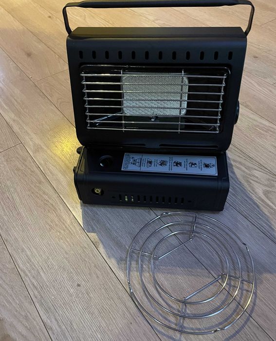 Портативна вулична газова опалювальна пічь.