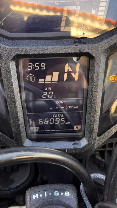 Honda Africa Twin CRF1000L + muitos extras