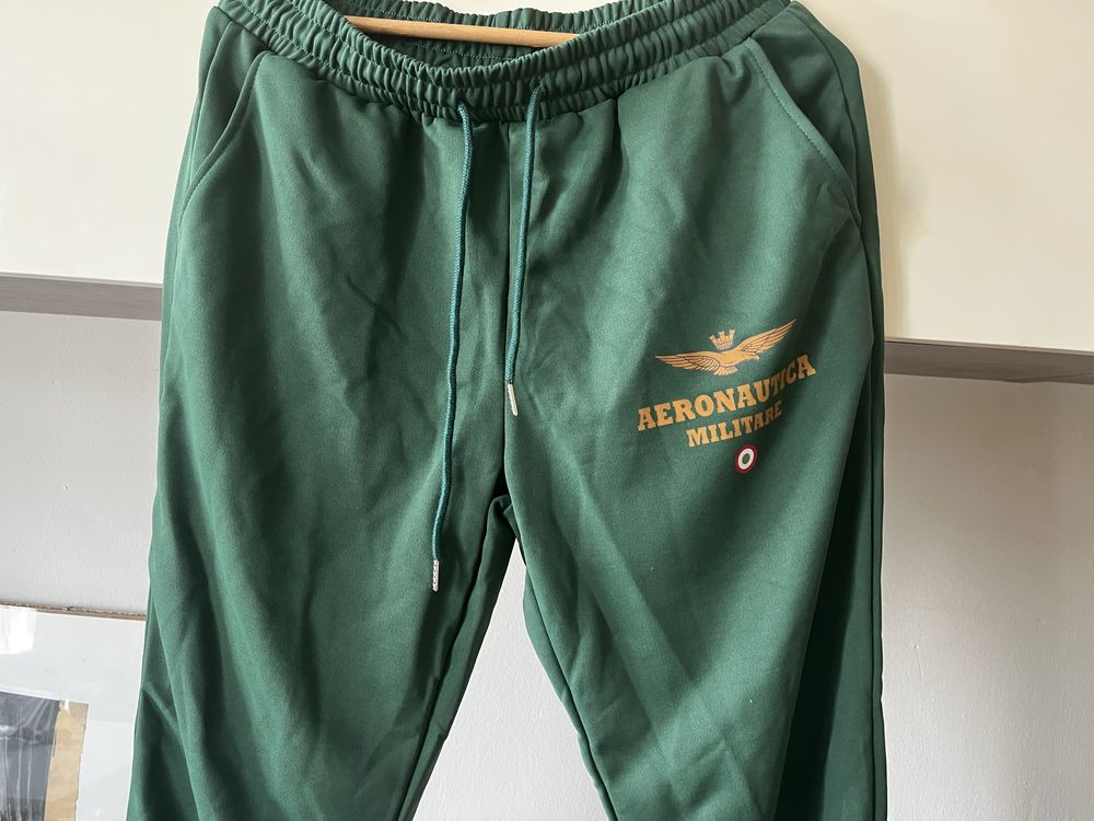 Spodnie dresowe Aeronautica Nowe M okazja