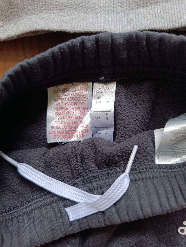Dres Adidas r.98