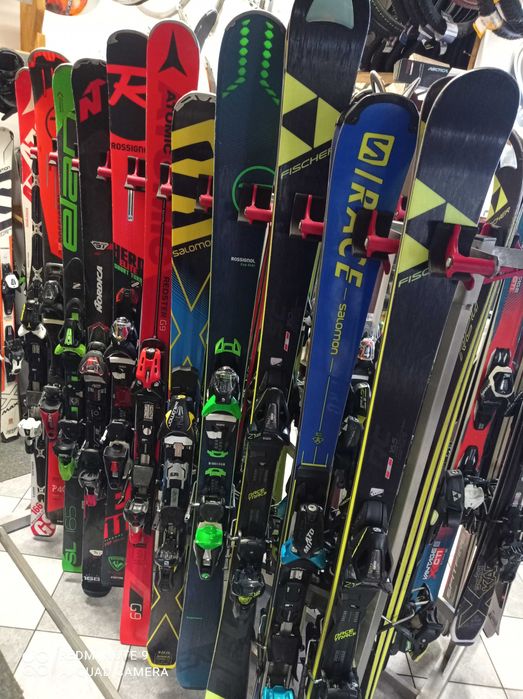 Wypożyczalnia nart i snowboardów w Sulejówku