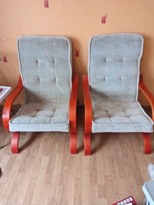 Dwa fotele używane
