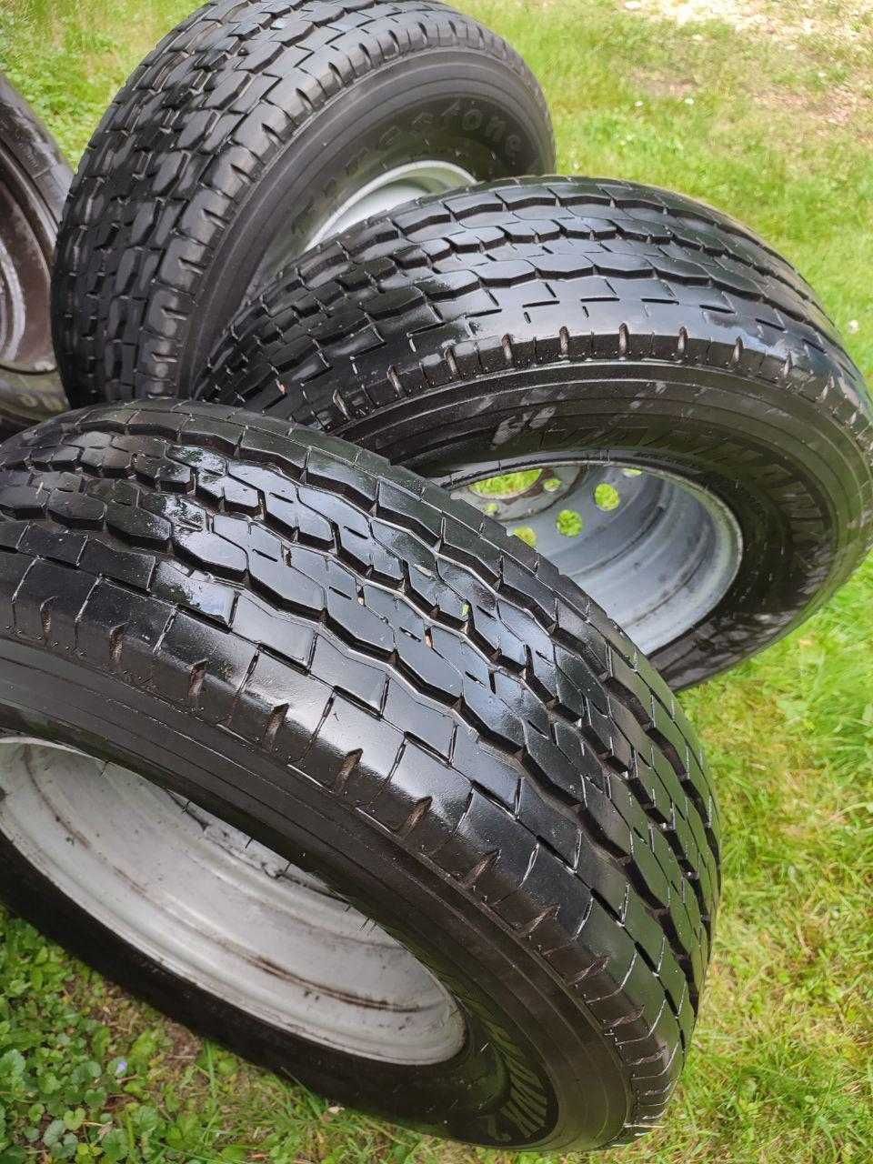 Opony z felgami  225/70/15c