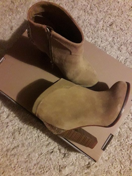 Botki Stradivarius 38