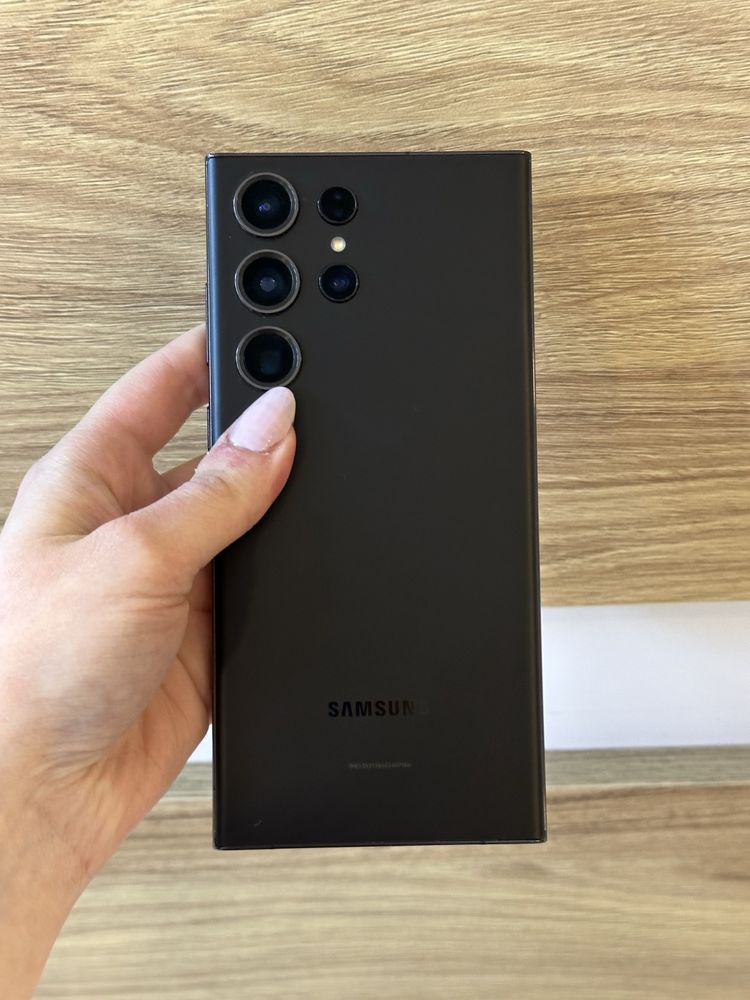 Samsung Galaxy S23 Ultra Black 12/512 Neverlock USA смартфон вживаний