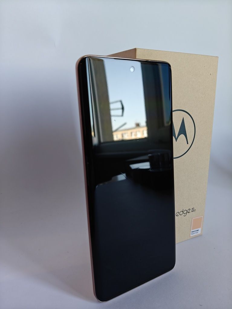 Motorola Edge 40 Neo 12/256 Pantone Peach Fuzz