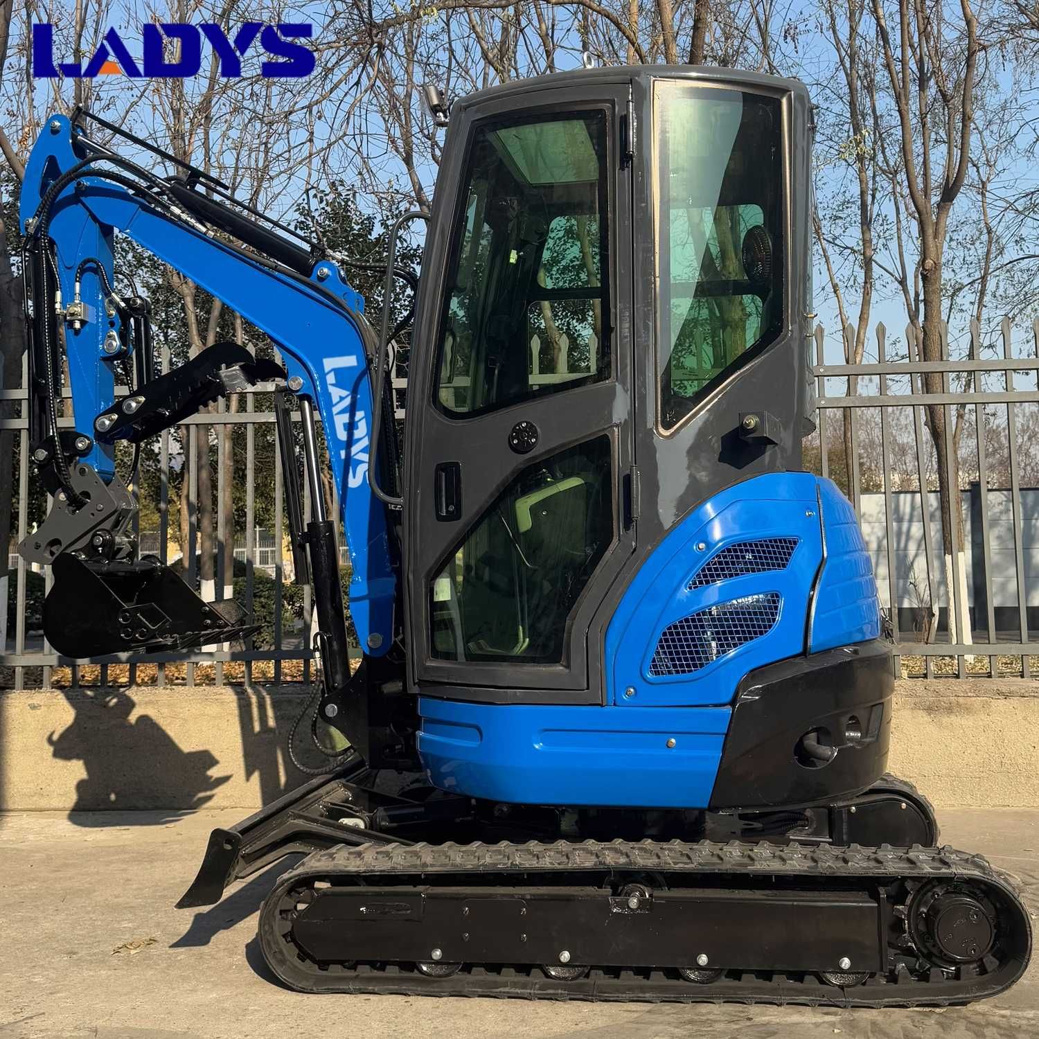 Міні-екскаватор LADYS DY25 на продаж безпосередньо з заводу