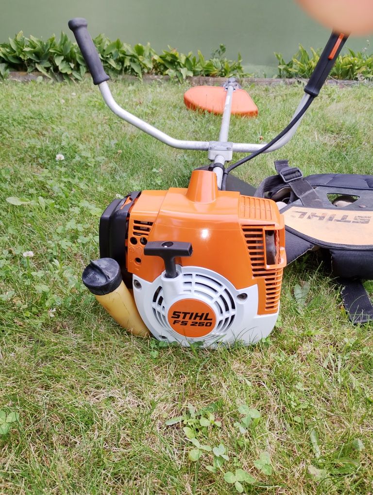 Stihl FS 250 kosa szelki