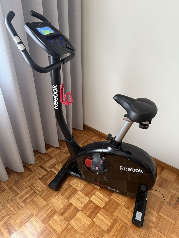 Bicicleta Reebok GB40s – Ideal para Treino Cardio em Casa