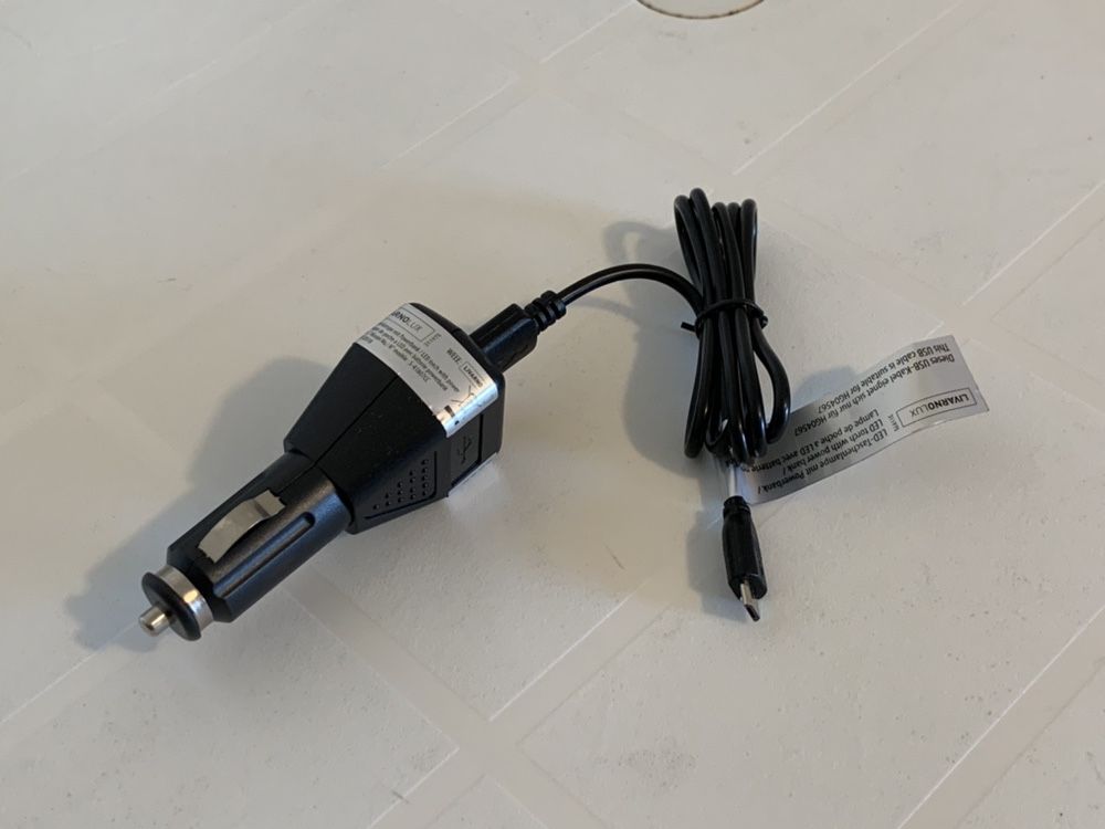 Carregador de Telemovel de Isqueiro 1A Com Cabo Micro USB LivarnoLux