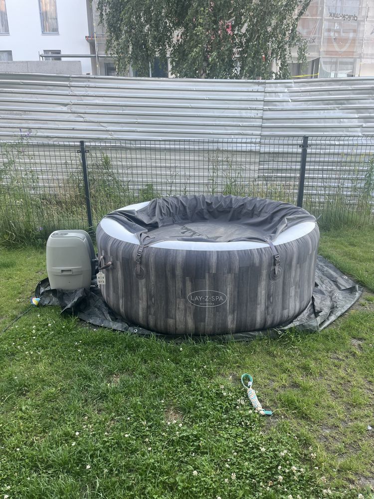 Jacuzzi 4 osobowe