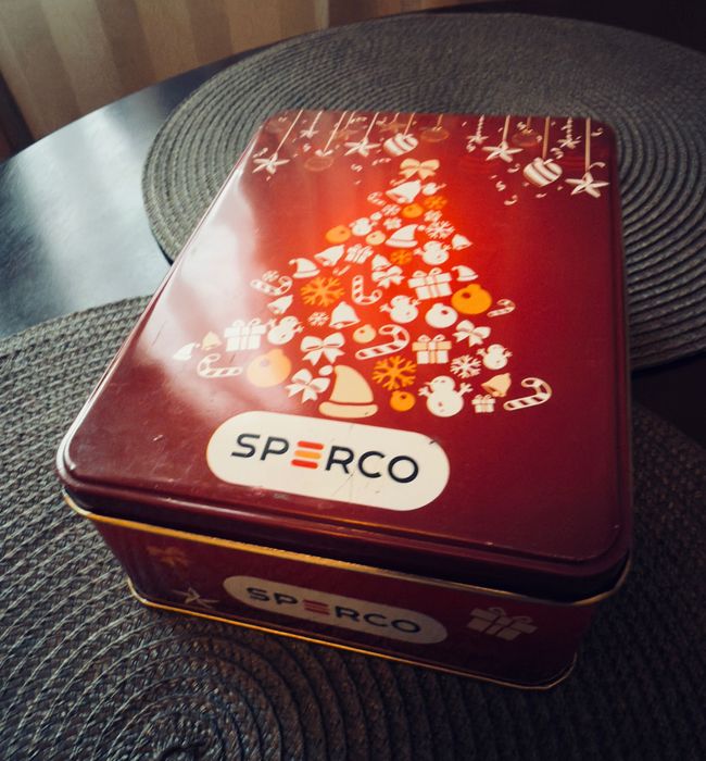 Жестяні коробки, коробки з-під цукерок, коробки з-під печива, коробки