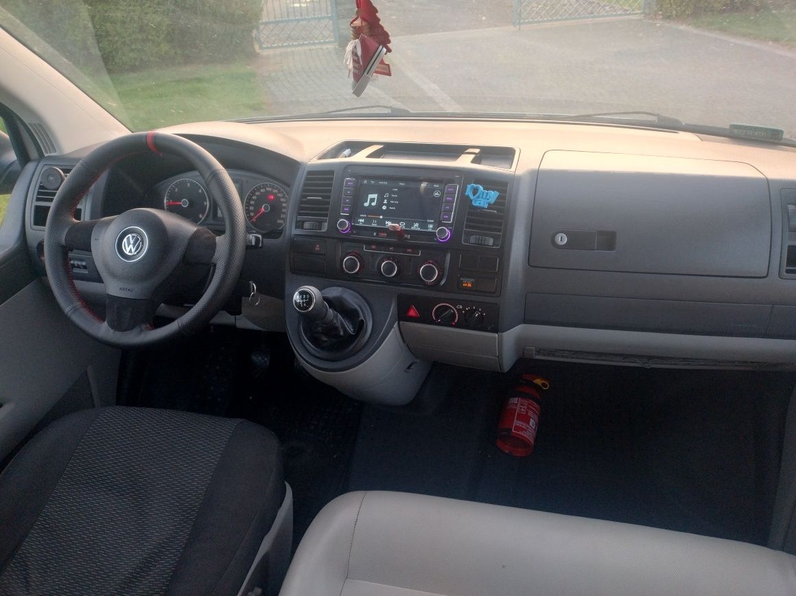 VW t5 Caravelle Transporter 9 osobowy