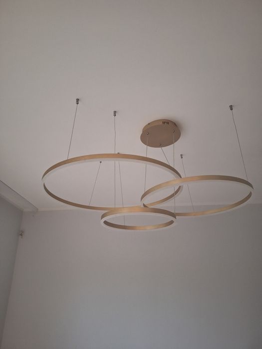 Sprzedam lampę sufitową