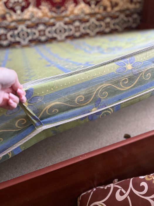 Ліжко з матрасом двоспальне