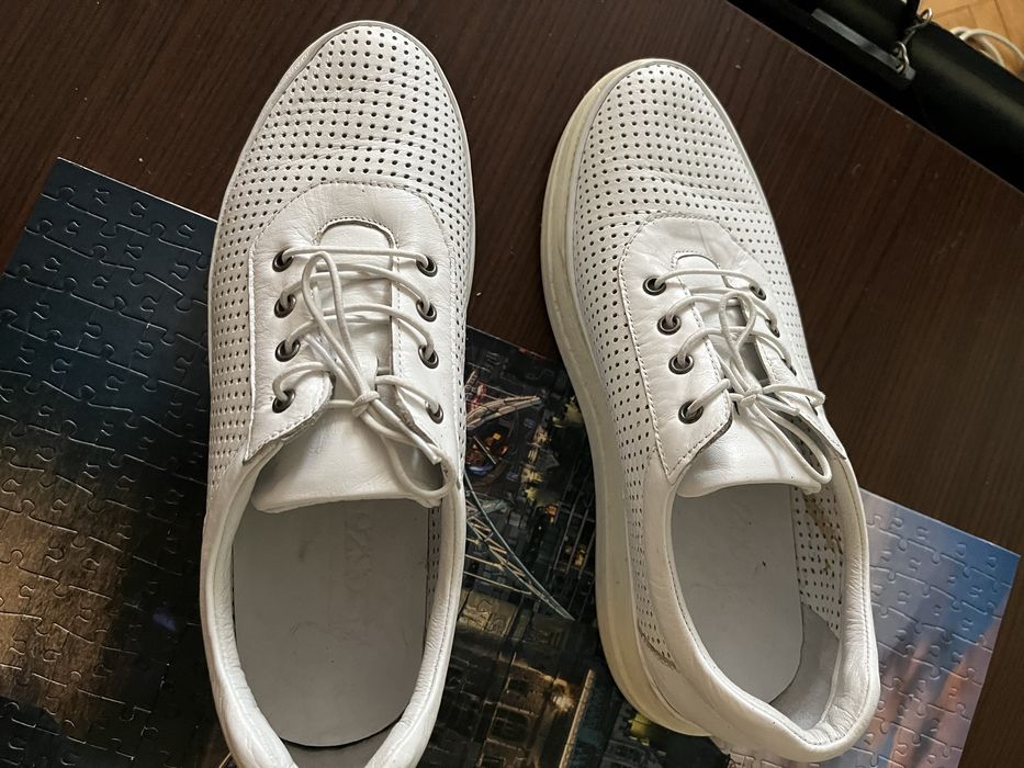 Продам взуття жіноче