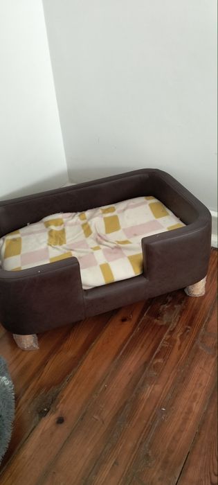 Cama seminova para cão