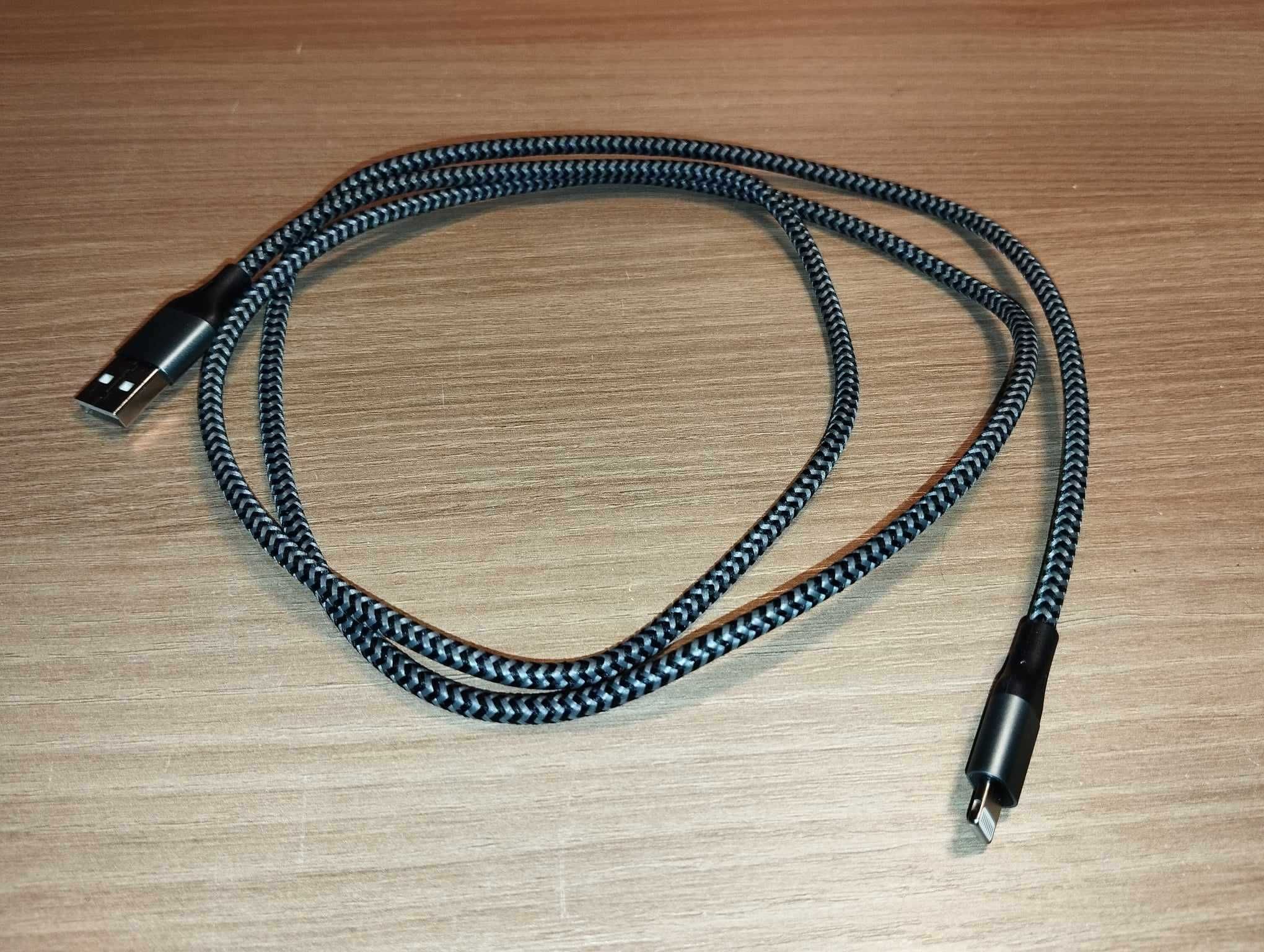 Kabel - USB / Lightning