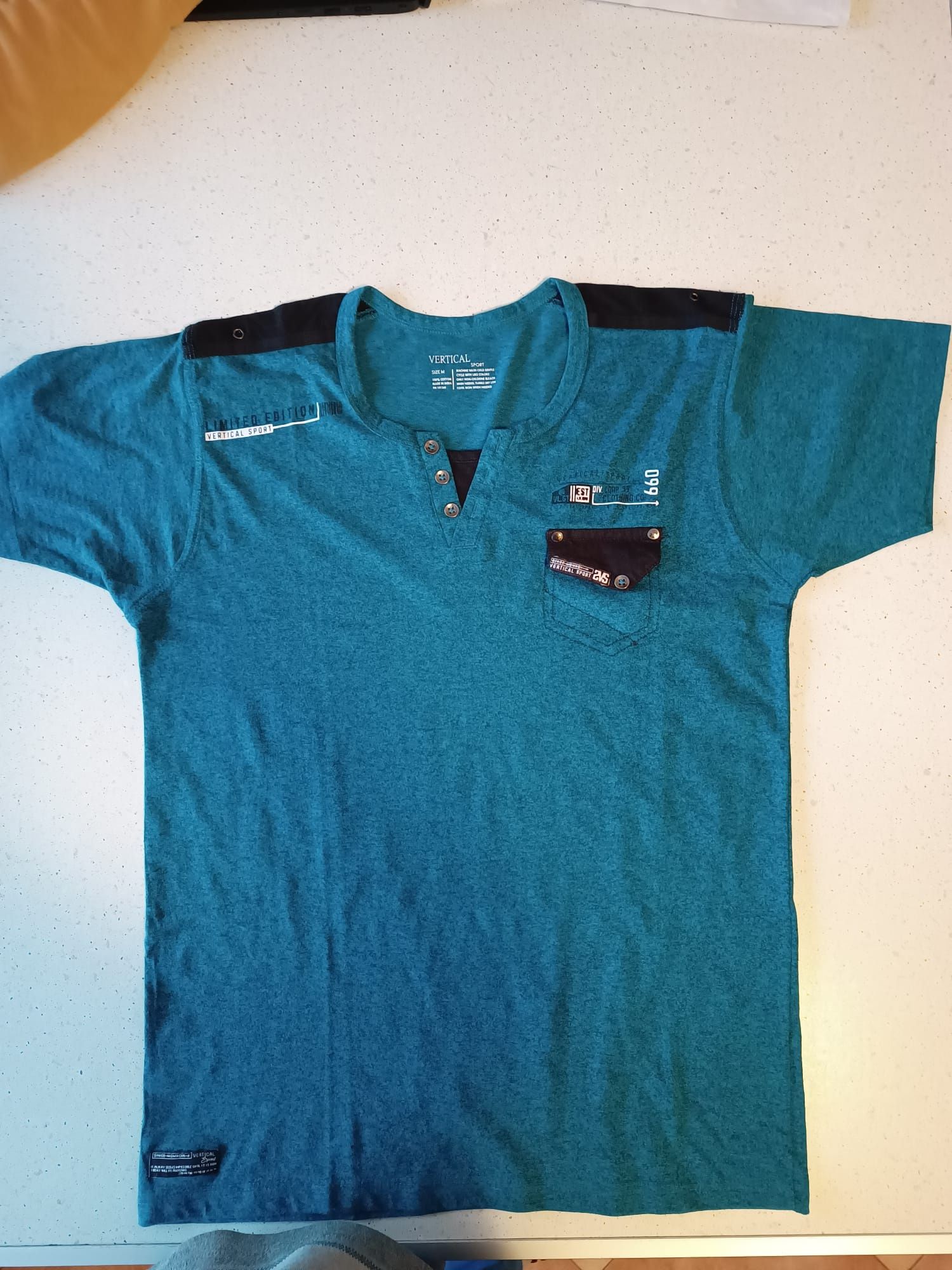 t-shirt / koszulka, VERTICAL, rozmiar M (13-14 lat), nowa, bez metki
