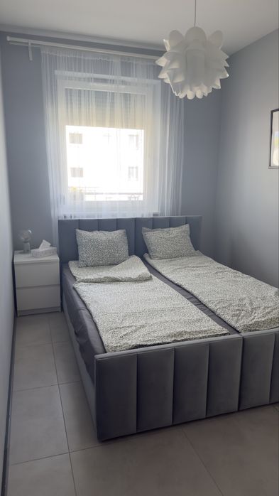 Apartament blisko lotniska, pokoje pracownicze self check in