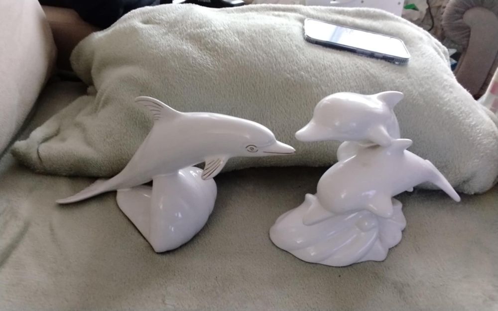 Figurki duże delfinów
