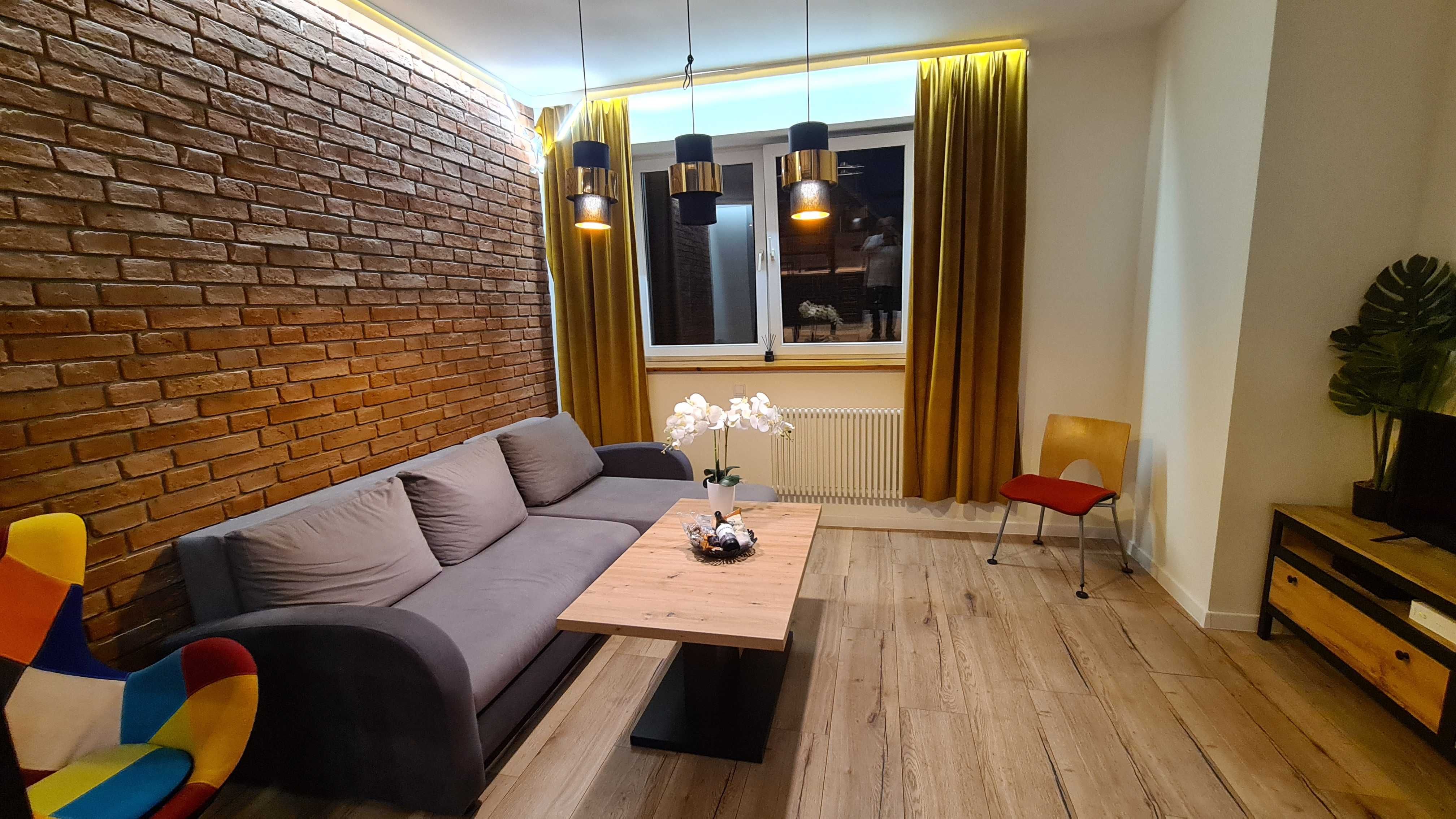 Apartament  Delux W Sercu StaregoMiasta Torunia z własnym parkigiem