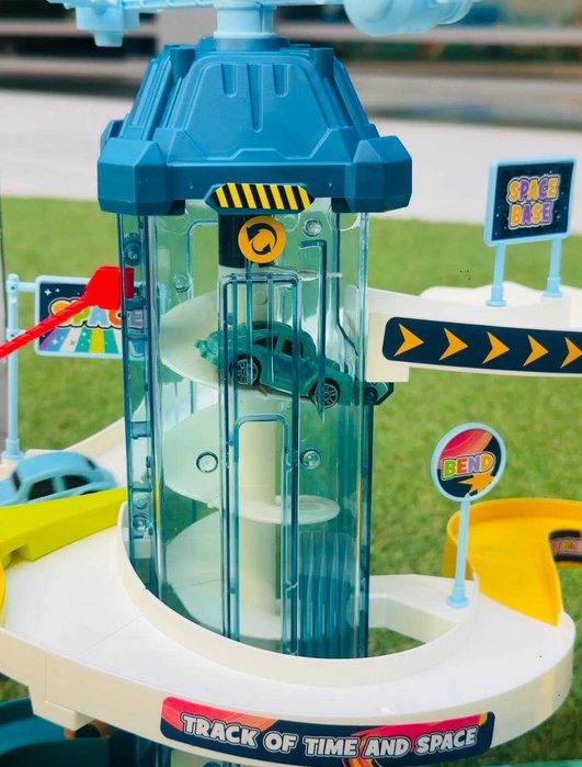 Дитячий Трек Космічна парковка