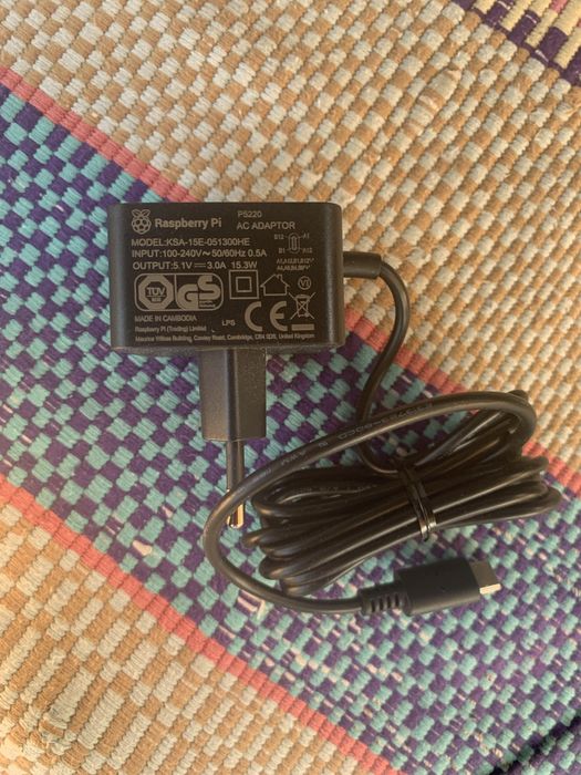 Блок живлення USB-C 5.1V/ Raspberry Pi оригінальний - чорний