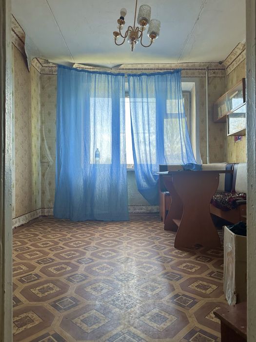 2 комн в 5-ти комн квартире, 17 квартал 3/5, кирп дом