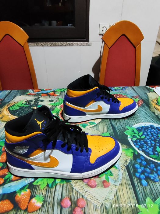Sapatilhas Air Jordan 1 Mid Lakers Roxo Dark - tamanho 42