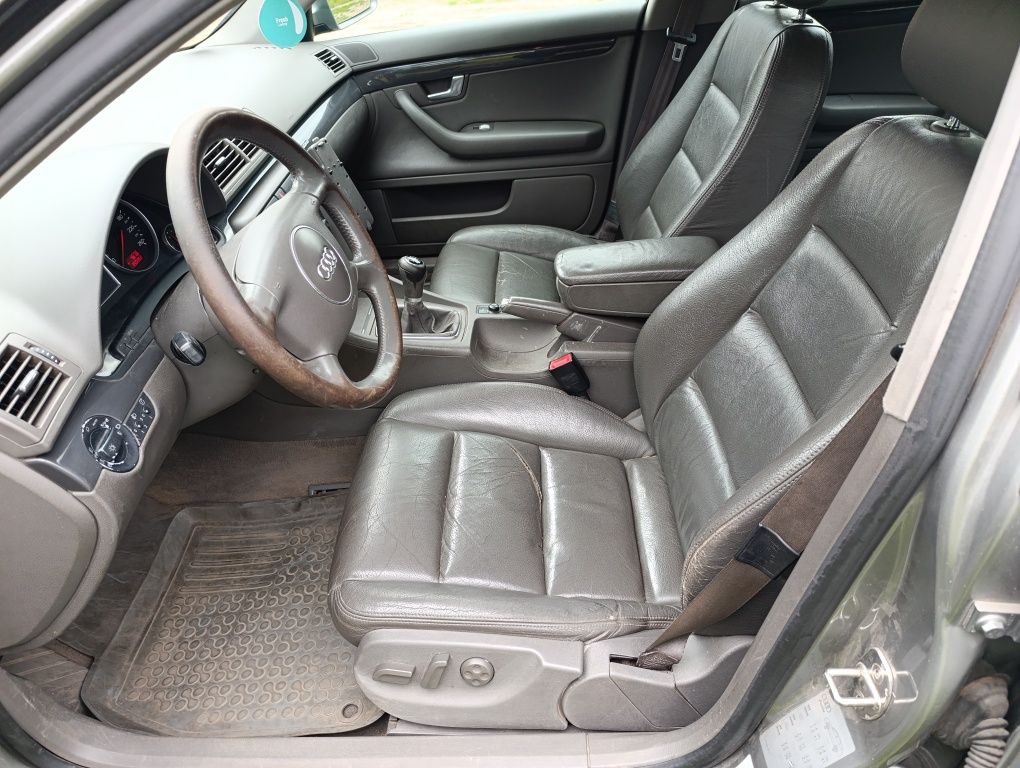 Audi A4 Avant quattro 1.9 TDI AVF 2003 webasto